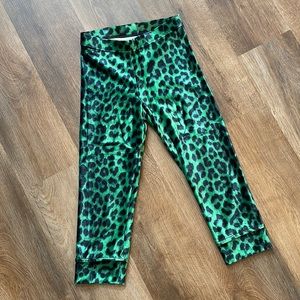 Blackmilk, velvet, green, leopard crop leggings, size small